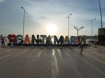 Where The Sierra Nevada Meets The Sea -A Multilingual Walking Tour