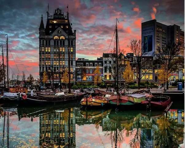 Enamórese de la experiencia de caminar por Róterdam