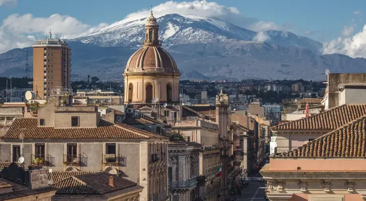 The Thousand Faces of Catania: Between the Fire of Etna and the Power of History!