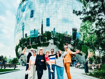 ¡Recorrido alocado por el arte callejero y los bocadillos locales a cargo de un local!