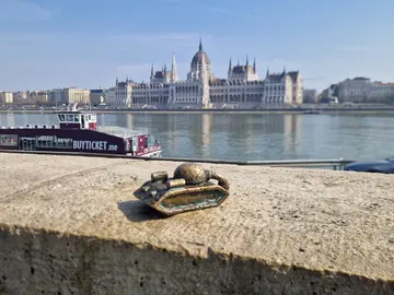 Caccia alle mini statue di Buda, tour a offerta libera