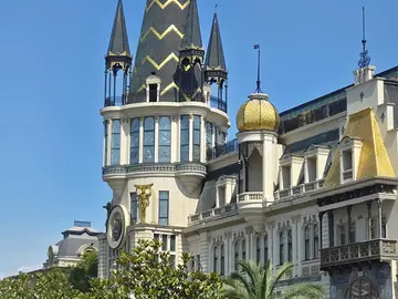 Short Batumi walking tour in old Batumi