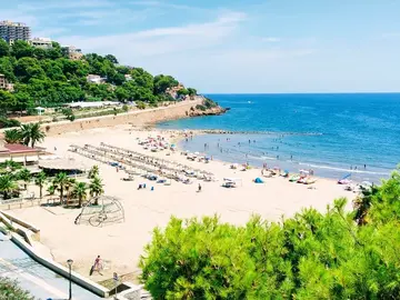 Free walking tourroute durch die Villen von Benicàssim: Geschichte und Architektur am Meer