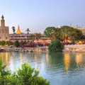 Kostenlose Premium-Tour durch Sevilla: Geschichte und Charme mit ortskundigen Guides