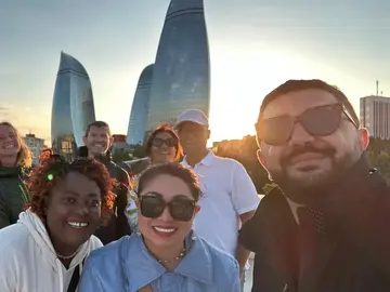 Stadt der Winde, Herz aus Stein: Entdecken Sie Baku zu Fuß