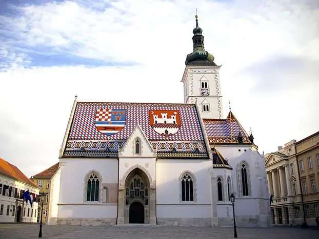 The Literary & Romantic Soul of Zagreb: Walking Tour with Art Postcards
