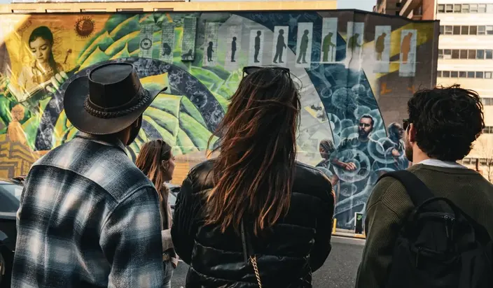 Recorrido mural por el centro de la ciudad.