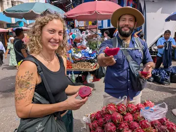 Santa Ana Vibes: Walk the City, Feel the Soul