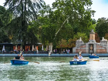 🏞️ Parque del Retiro, 🏛️ Cibeles, 🌆 Gran Vía y más… descubre el Madrid de los Borbones 👑