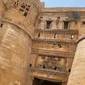  Rundgang durch Jaisalmer mit dem professionellen Reiseleiter Sébastien 