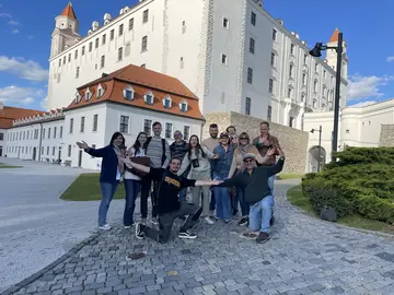 🌟Advanced Tour of Bratislava: Discover the city and the Castle! + Unique Bonuses 