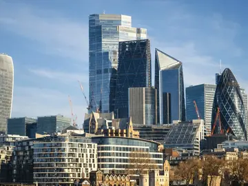 Tour della Città di Londra: Dallo Zucchero e Schiavi al Tè e Oppio, Il Cuore Oscuro Nascosto di Londra e dell'Impero Britannico (Non Adatto ai Bambini Più Piccoli)