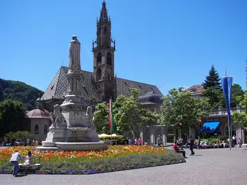 Bolzano Then and Now – Urban Stories Between the Middle Ages and Modernity