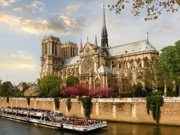 Zwischen Geheimnissen und Mysterien, eine Zeitreise von Lutetia zur Île de la Cité