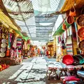 Rabat enthüllt: Ein Spaziergang zwischen Fremden und Freunden